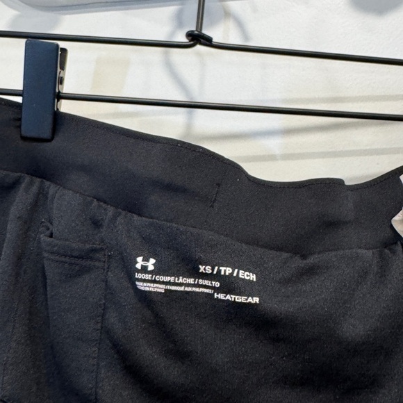 Under armor running shorts - Picture 12 of 13